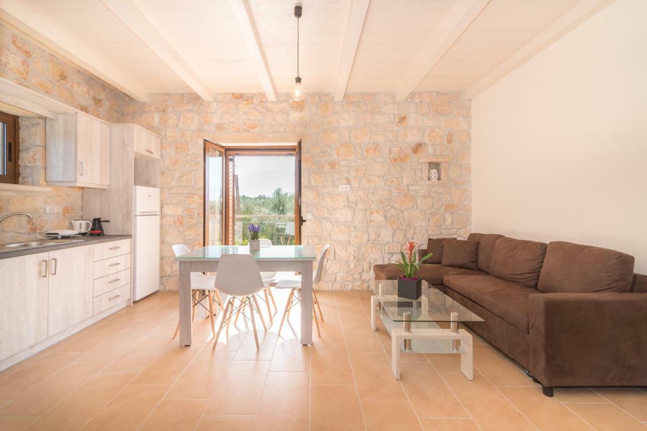 Green Stone Villas Apartments Kalamaki  Exterior photo