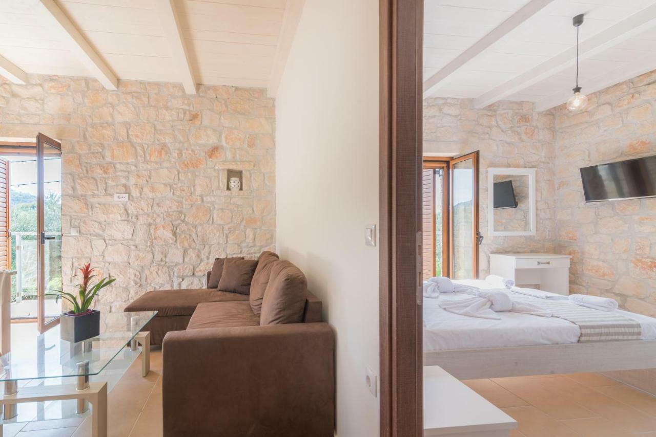 Green Stone Villas Apartments Kalamaki  Exterior photo